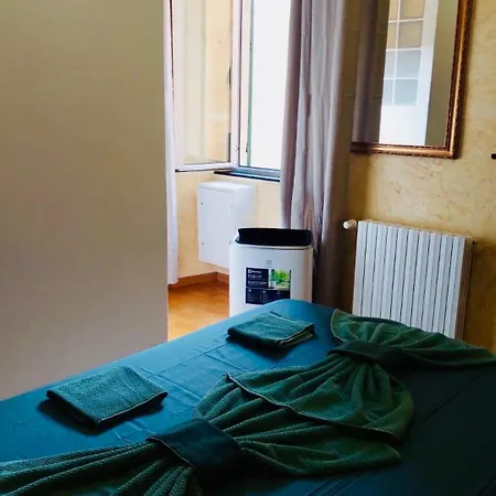 Cozy 2 Bedroom Flat 5 Minutes Walk From Station *