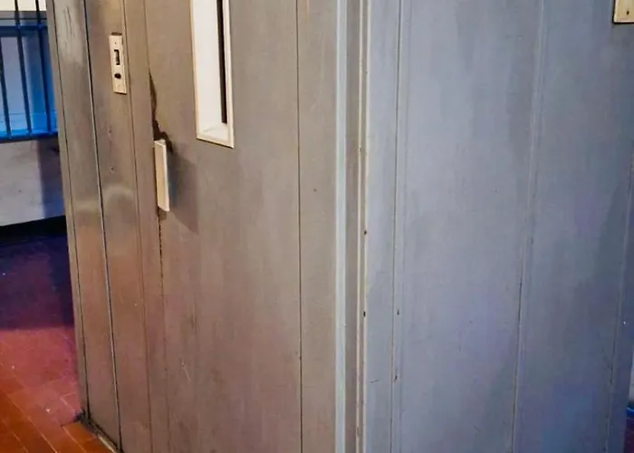 Cozy 2 Bedroom Flat 5 Minutes Walk From Station *