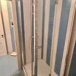 Cozy 2 Bedroom Flat 5 Minutes Walk From Station דירה ג'נובה