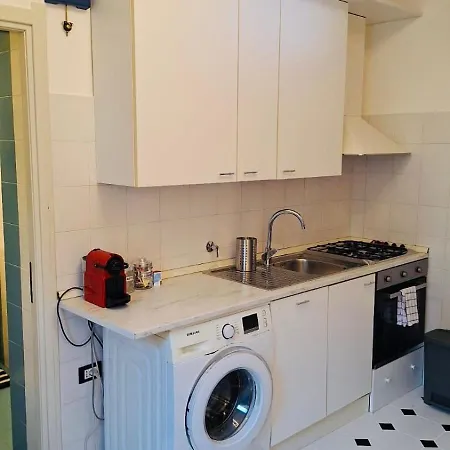 Cozy 2 Bedroom Flat 5 Minutes Walk From Station Appartement *